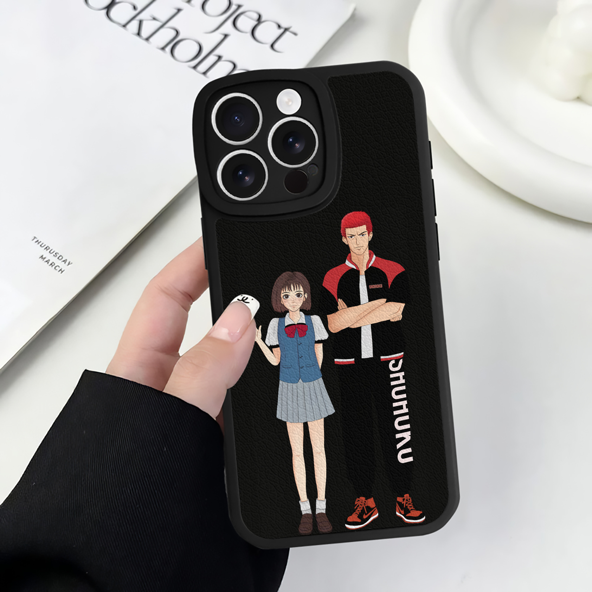 （画像用） SLAM DUNK／スラムダンク 【iPhone 16シリーズ対応】シリコンスマホケース（レザー調） 材質：シリコン
